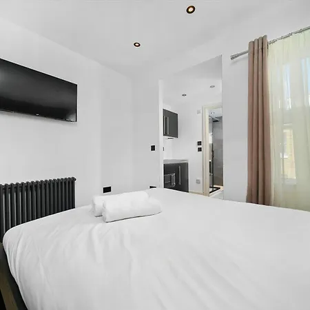 Nine Elms Modern Studio Apartments London Exterior photo