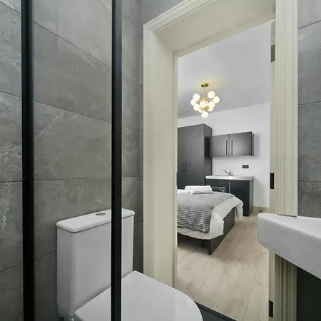 Nine Elms Modern Studio Apartments London Exterior photo